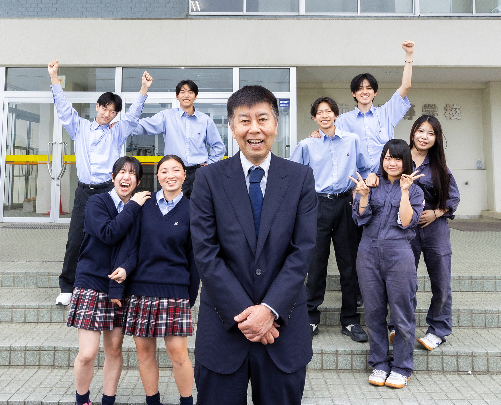 弘前東高等学校校長